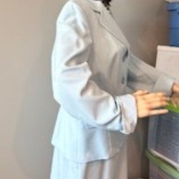 Le Suit Powder Blue Skirt Suit - Picture 11 of 11